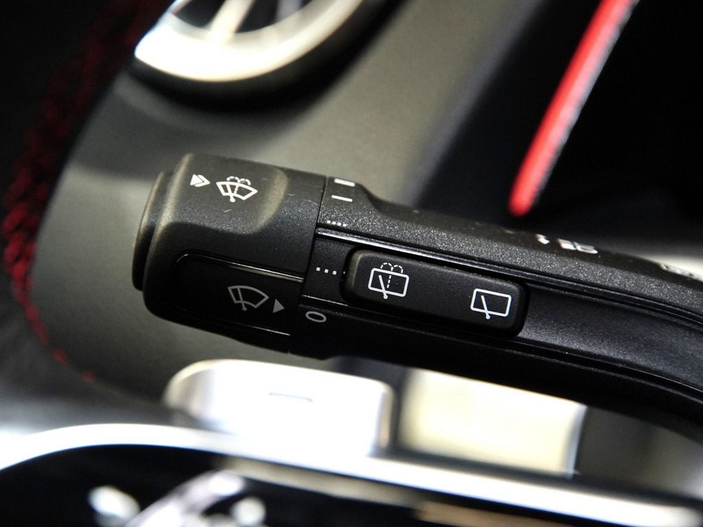 Bild 24 - GLB 220 d 4M AMG Sport Advanced +