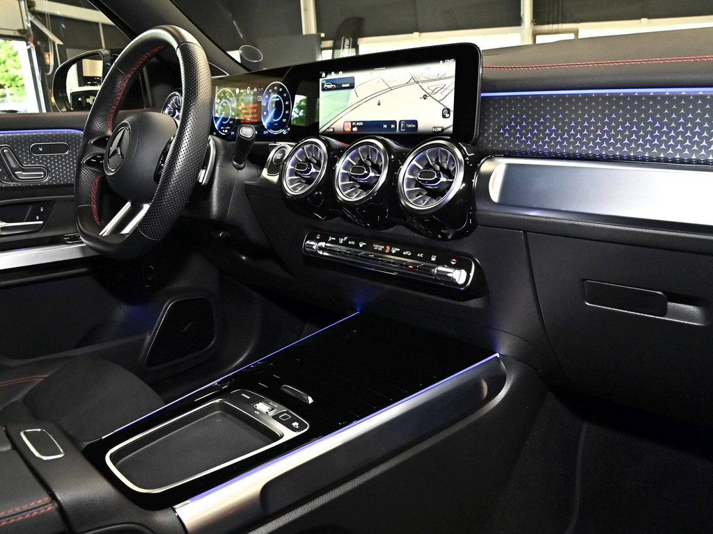 Bild 12 - EQB 350 4M AMG Sport Premium