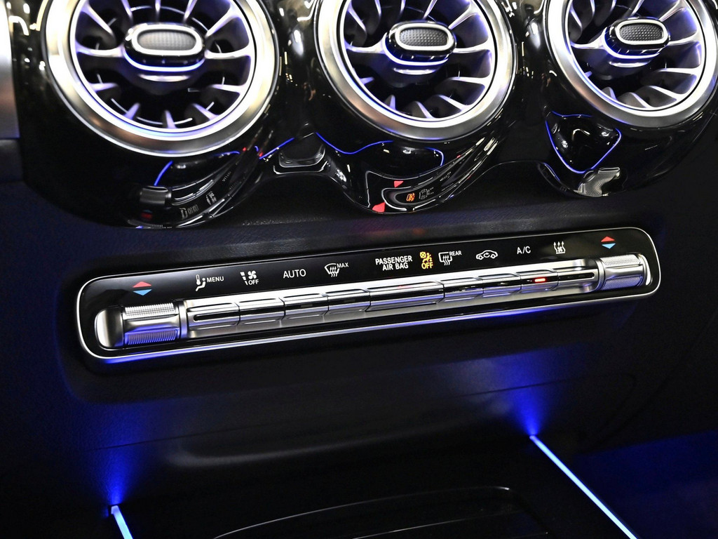 Bild 16 - EQB 350 4M AMG Sport Premium