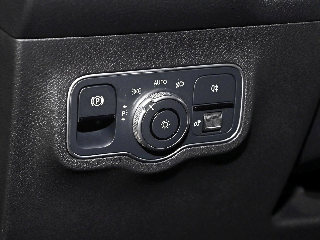 Bild 28 - EQB 350 4M AMG Sport Premium
