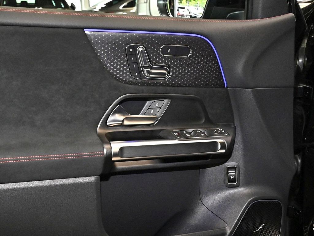 Bild 29 - EQB 350 4M AMG Sport Premium