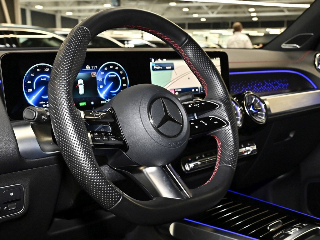 Bild 30 - EQB 350 4M AMG Sport Premium