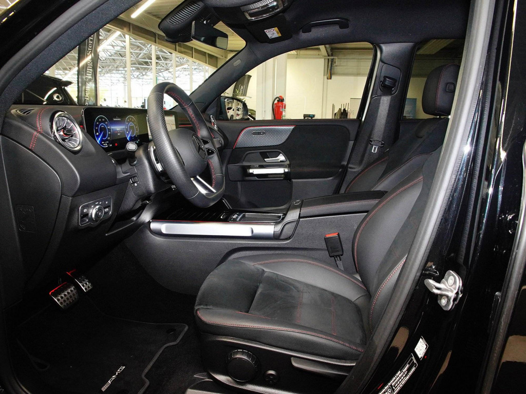 Bild 13 - EQB 250 + AMG Sport Advanced +