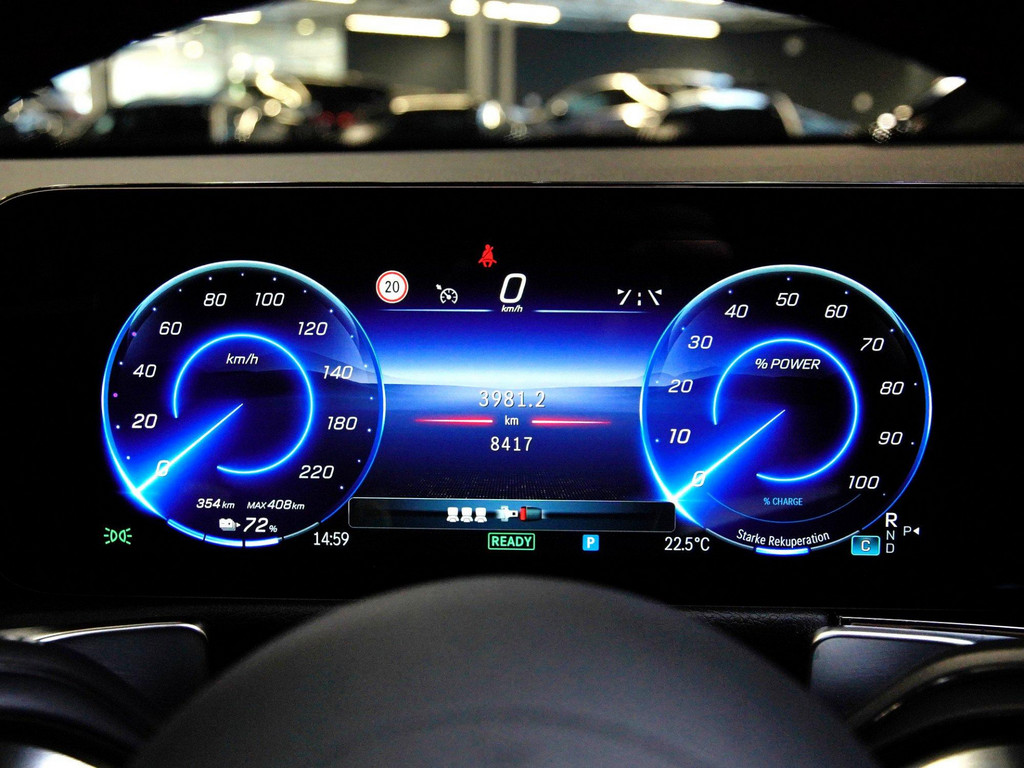 Bild 19 - EQB 250 + AMG Sport Advanced +