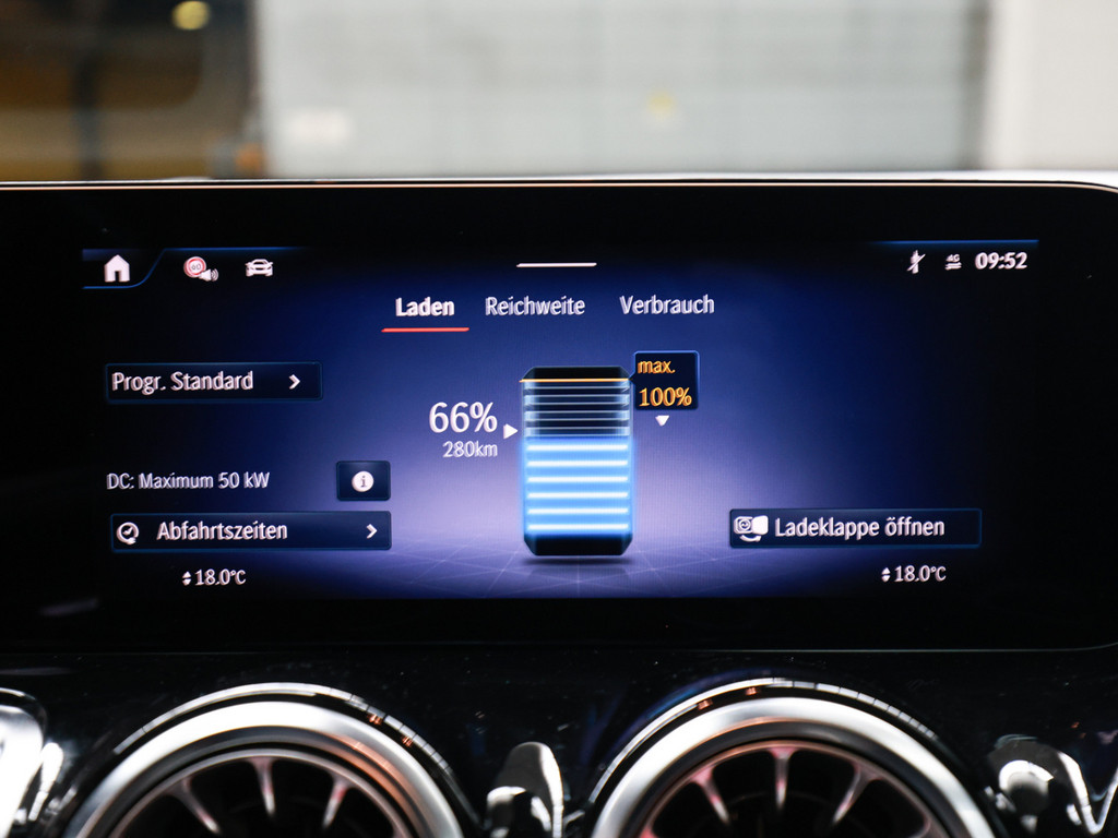 Bild 14 - EQB 350 4M AMG Sport Premium