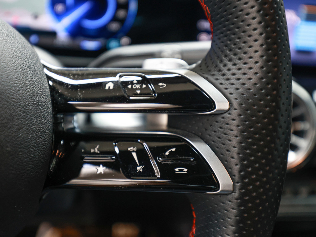 Bild 22 - EQB 350 4M AMG Sport Premium