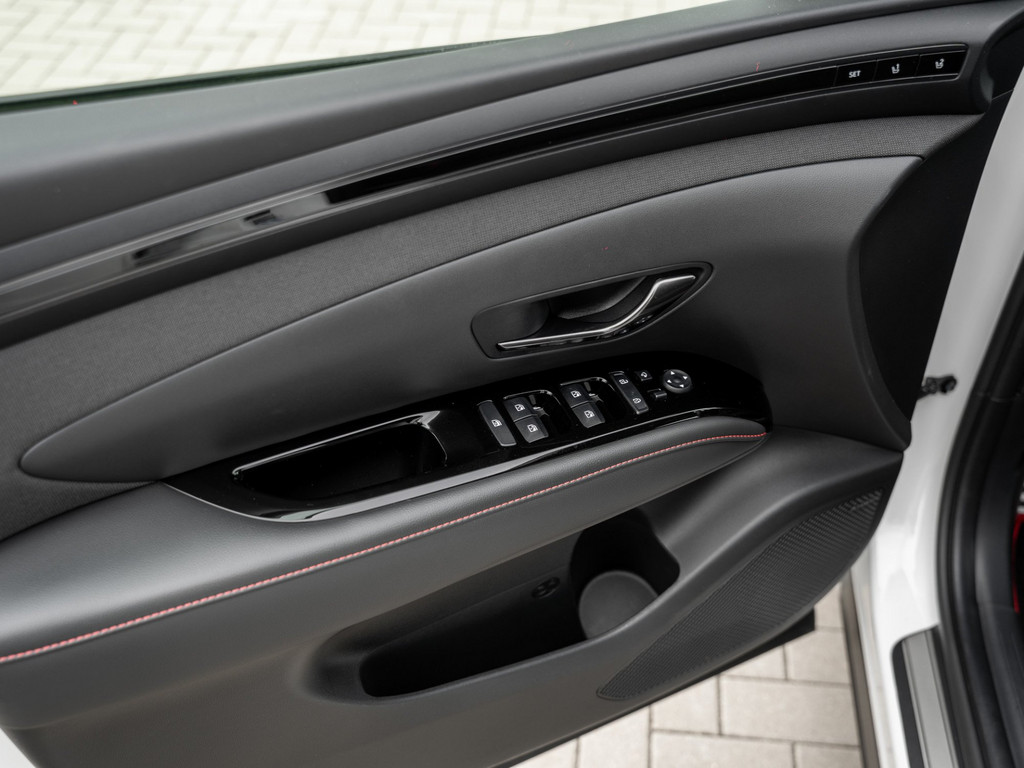 Bild 25 - TUCSON N LINE 1.6 T-GDI PLUG-IN 4WD Kam. Navi LM