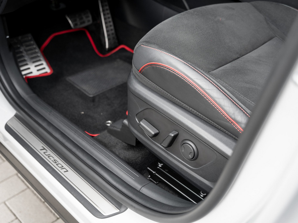 Bild 26 - TUCSON N LINE 1.6 T-GDI PLUG-IN 4WD Kam. Navi LM