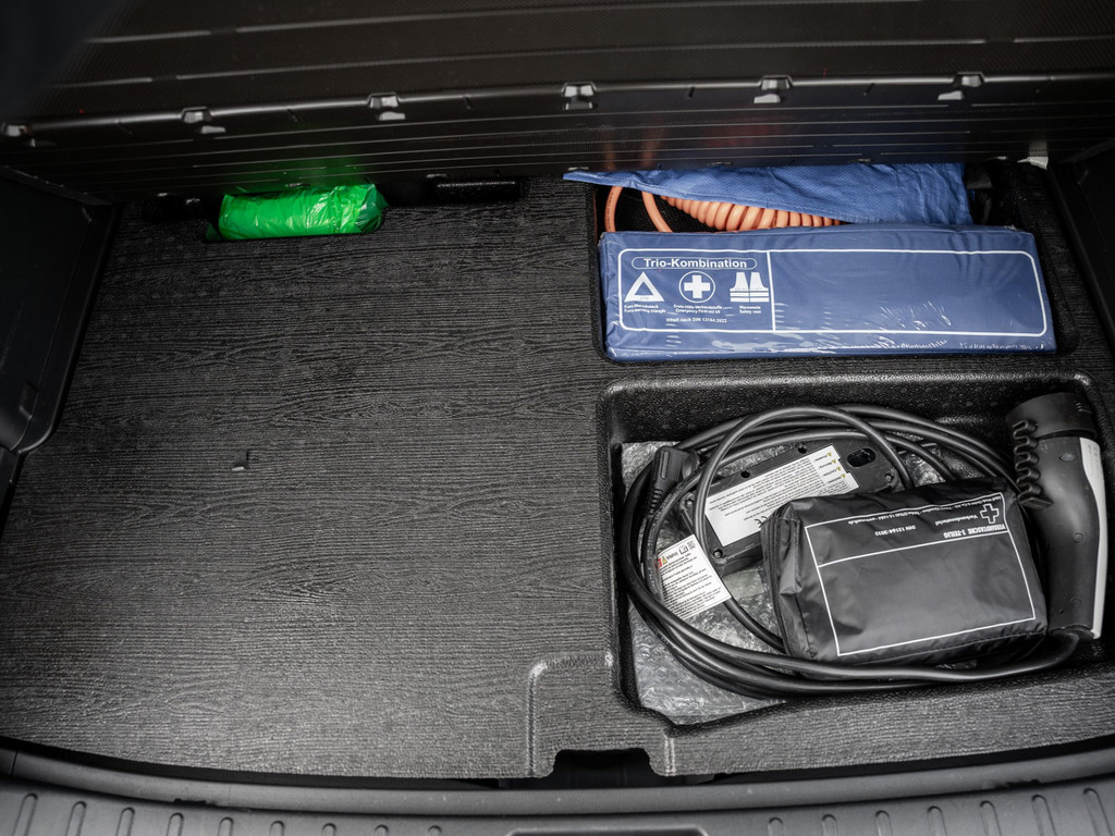 Bild 28 - TUCSON N LINE 1.6 T-GDI PLUG-IN 4WD Kam. Navi LM
