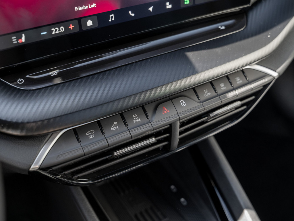 Bild 21 - Octavia Combi Sportline 2.0 TDI DSG AHK Navi Pano