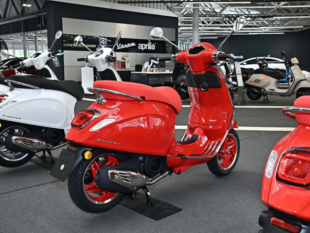 Bild 3 - Primavera RED 50