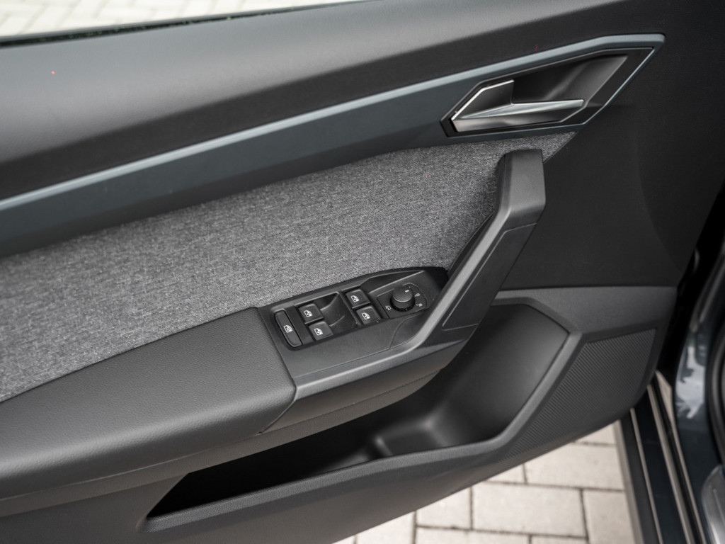 Bild 23 - ARONA XPERIENCE 1.0 TSI DSG Kam. Navi Virtual LM
