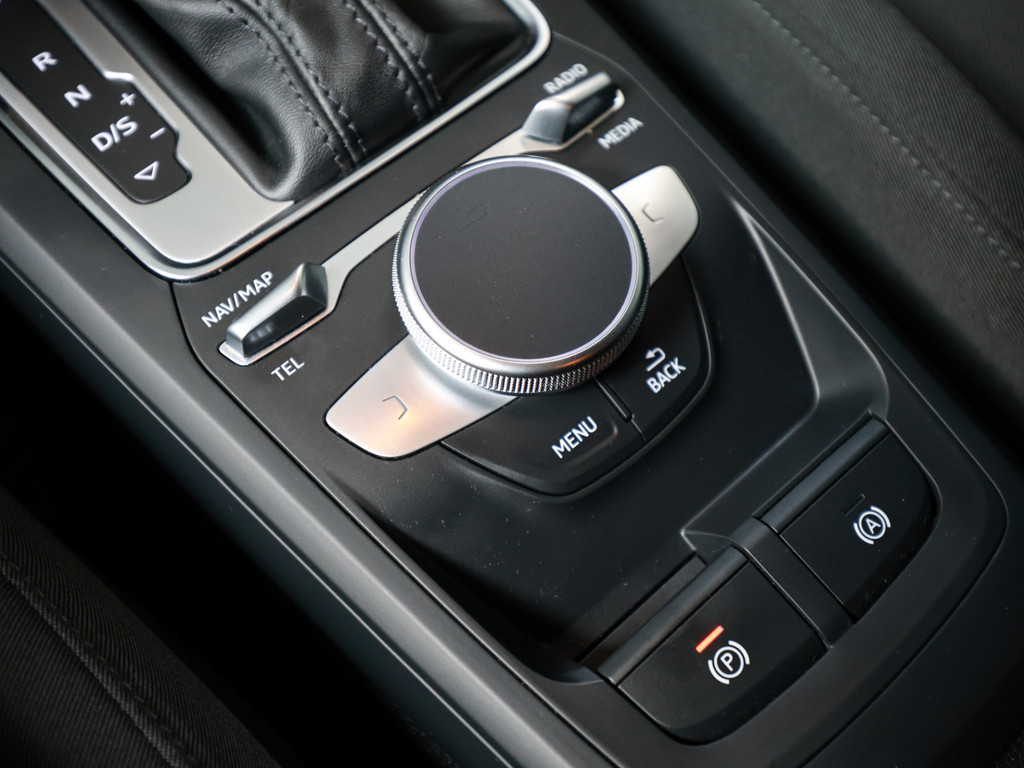 Bild 17 - Q2 35 TDI S tronic advanced