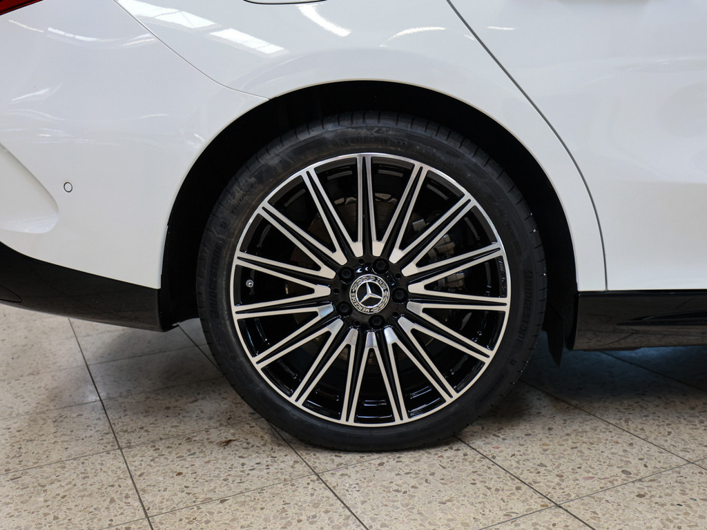 Bild 10 - CLA 250 + SB AMG Sport + Premium + Superscreen