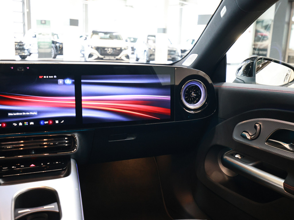 Bild 13 - CLA 250 + SB AMG Sport + Premium + Superscreen