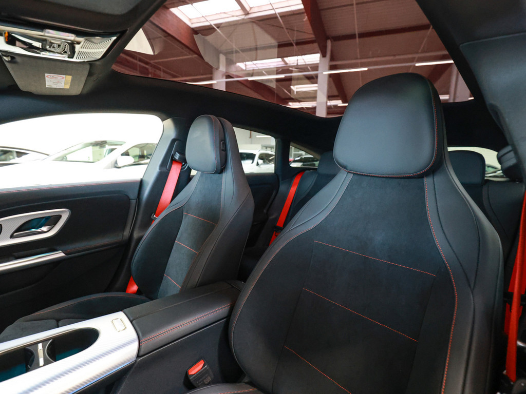 Bild 33 - CLA 250 + SB AMG Sport + Premium + Superscreen