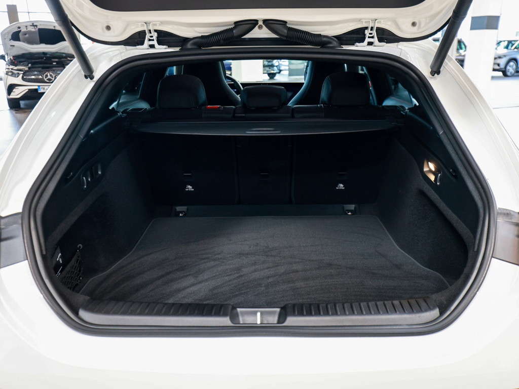 Bild 34 - CLA 250 + SB AMG Sport + Premium + Superscreen
