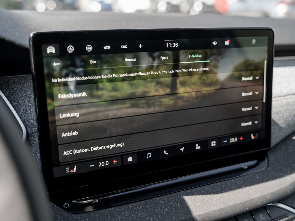 Bild 20 - Octavia Combi Balance 2.0 TDI DSG AHK Navi Virt