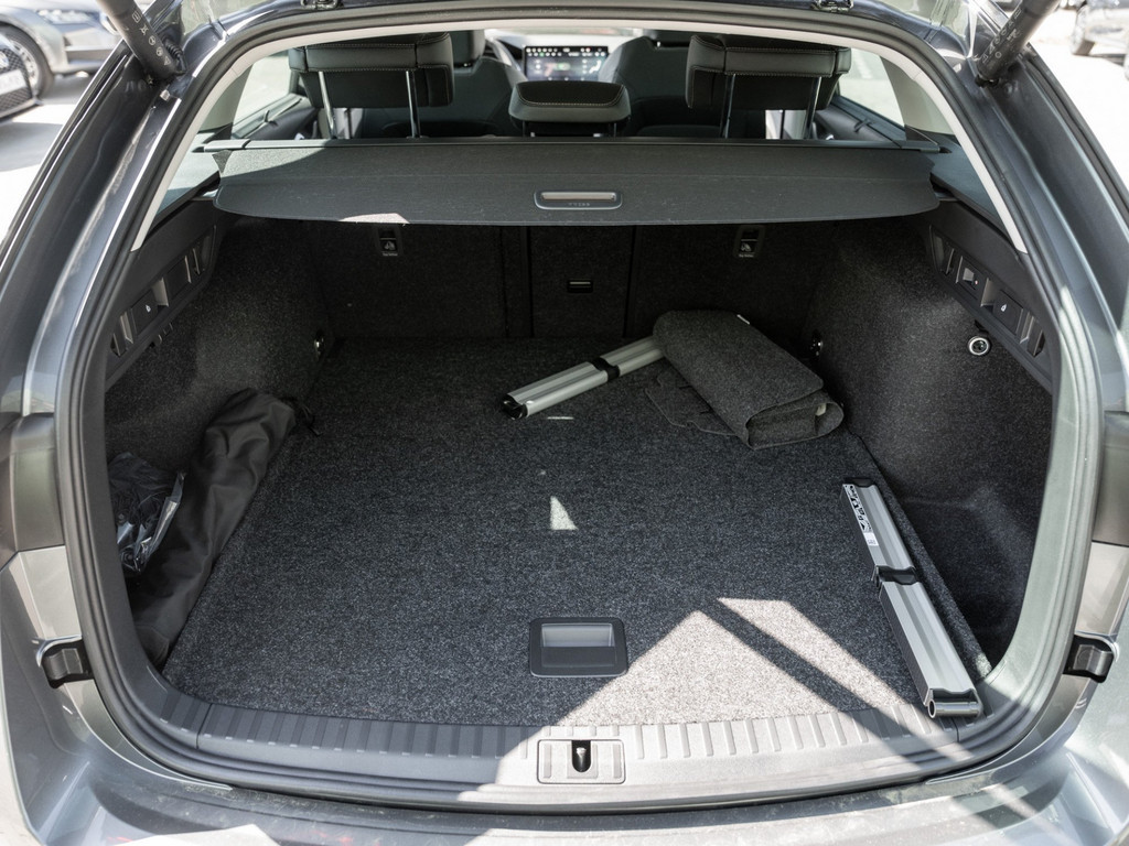 Bild 32 - Octavia Combi Balance 2.0 TDI DSG AHK Navi Virt