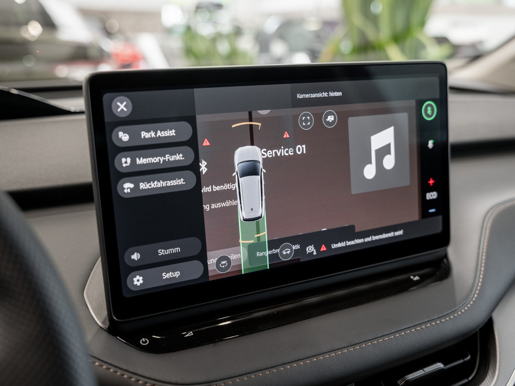 Bild 18 - Enyaq 85 Selection Pano AHK HUD 360 Kamera