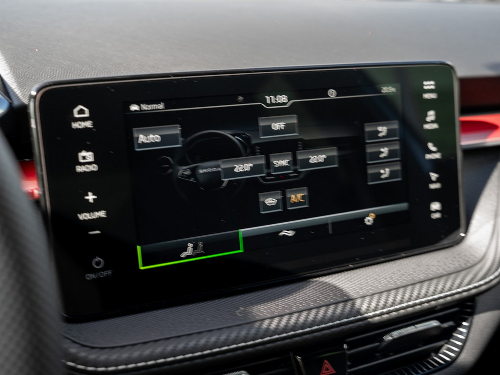 Bild 17 - Fabia Monte Carlo 1.0 TSI DSG Navi Virtual ACC