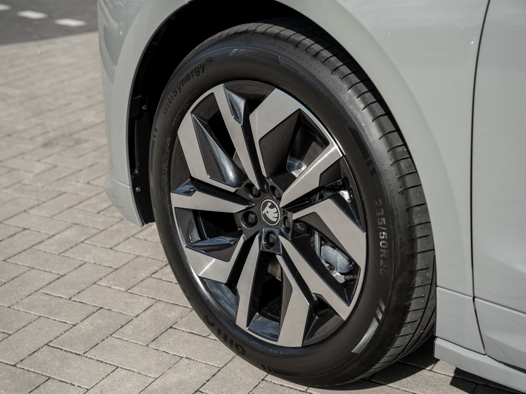 Bild 8 - Enyaq Coupe Sportline 85 AHK Pano Kamera Sound