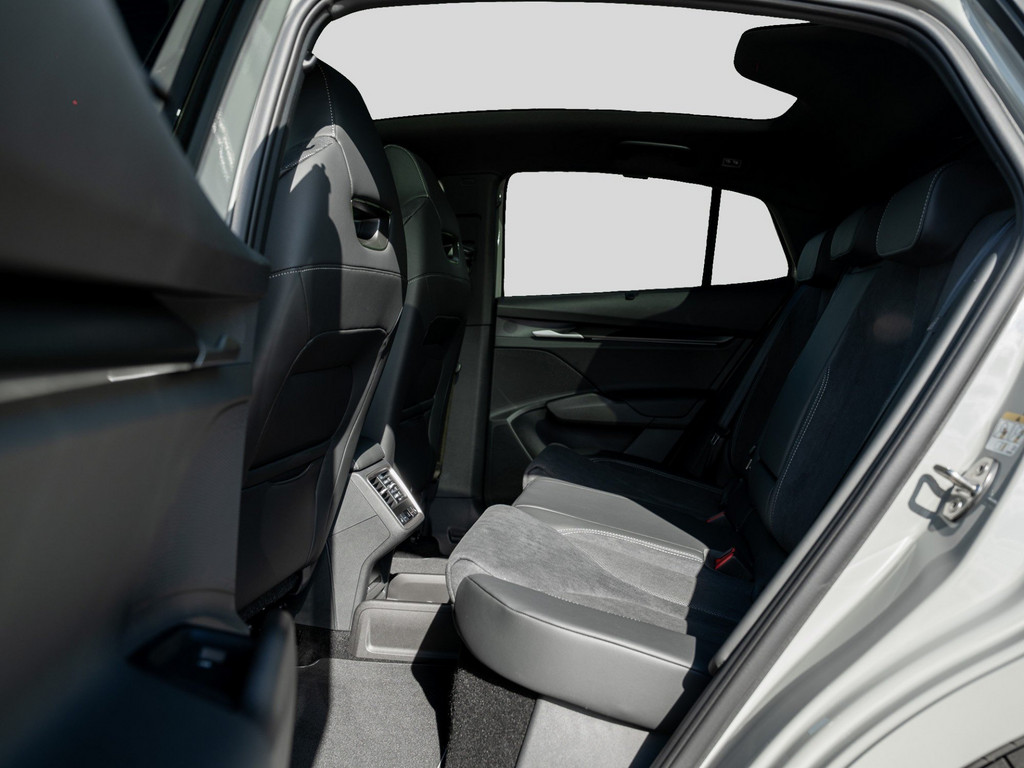 Bild 10 - Enyaq Coupe Sportline 85 AHK Pano Kamera Sound