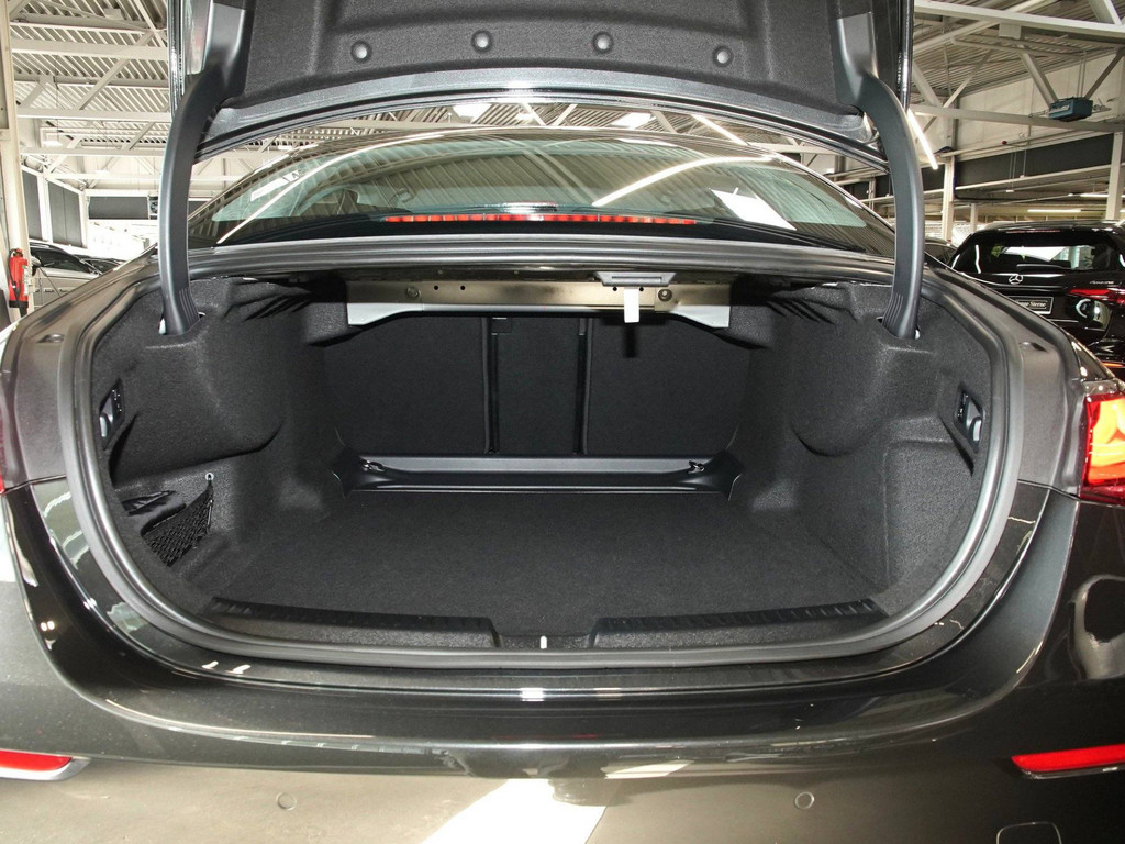 Bild 30 - E 220 d Avantgarde Advanced +