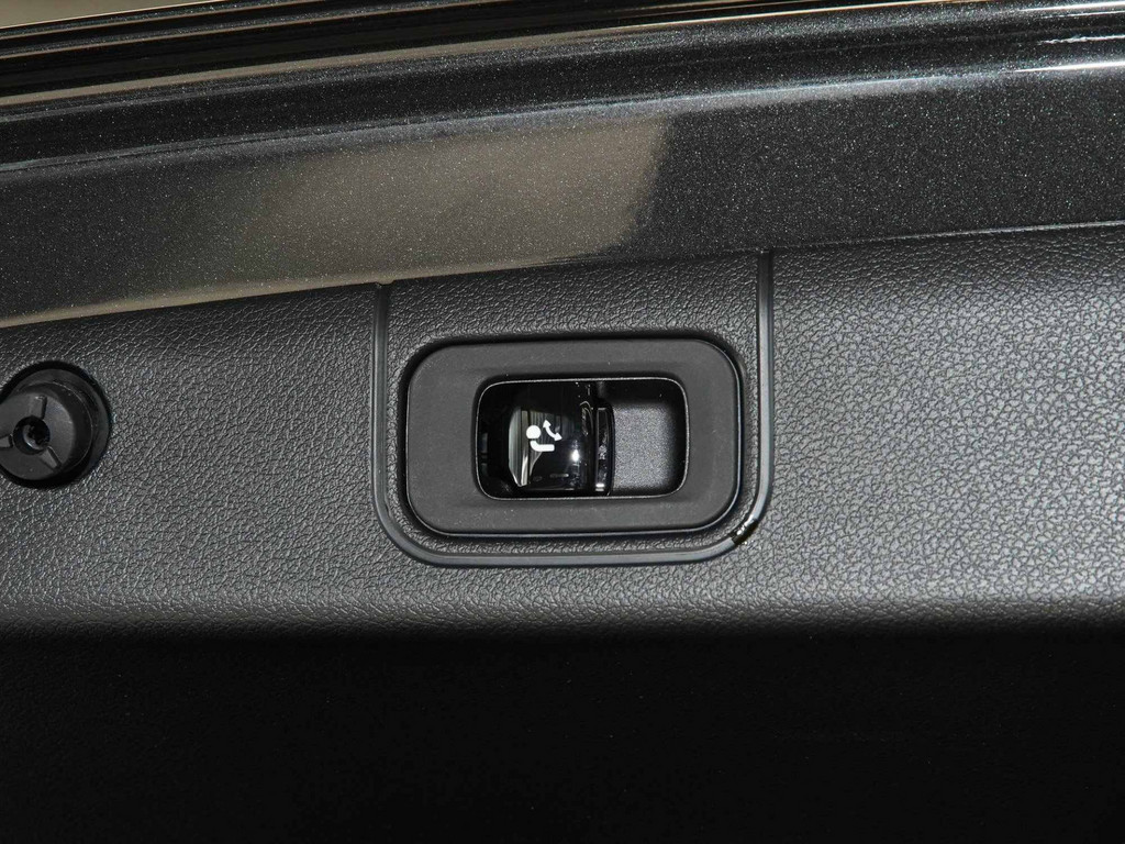 Bild 32 - E 220 d Avantgarde Advanced +