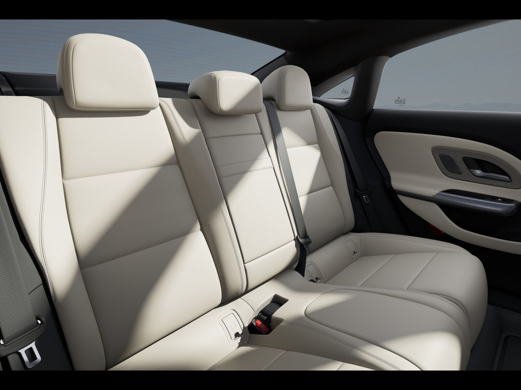 Bild 10 - CLA 250 +  Progressive Premium +  Superscreen