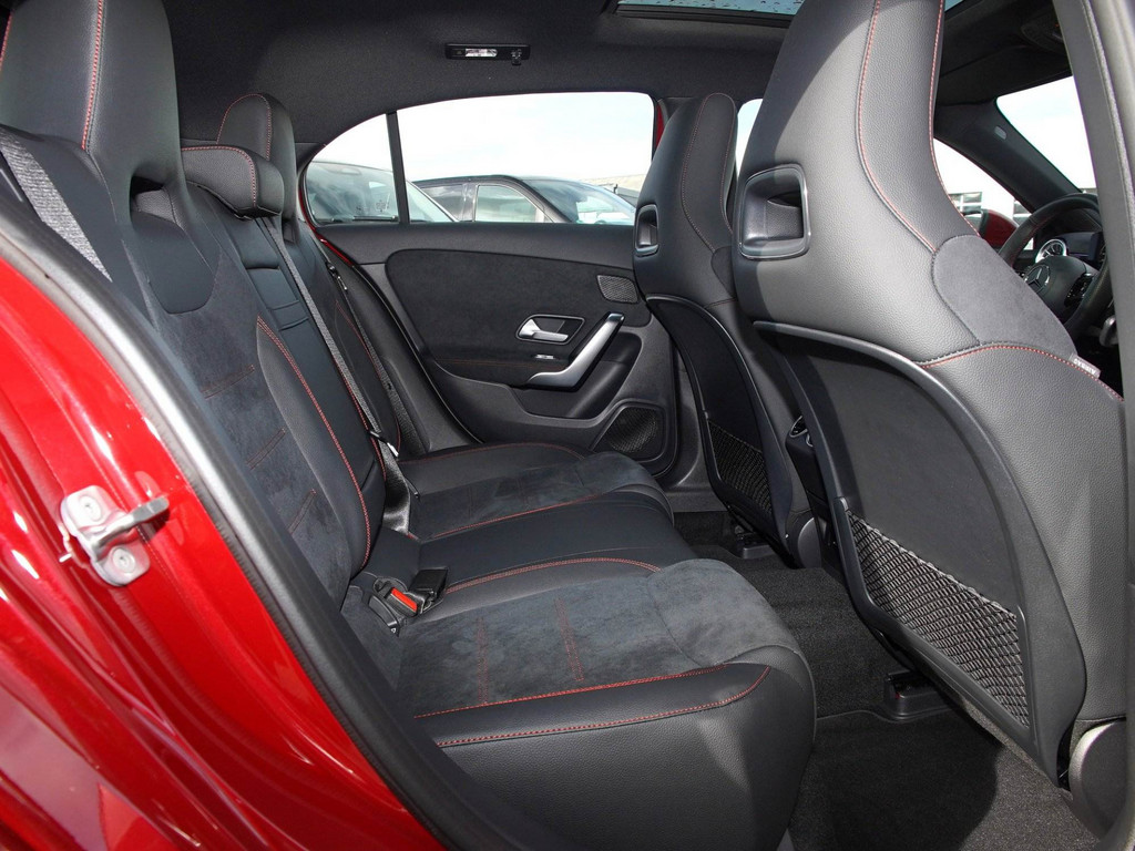 Bild 8 - A 200 AMG Sport Premium +