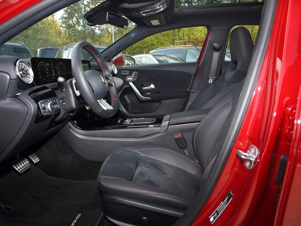 Bild 11 - A 200 AMG Sport Premium +