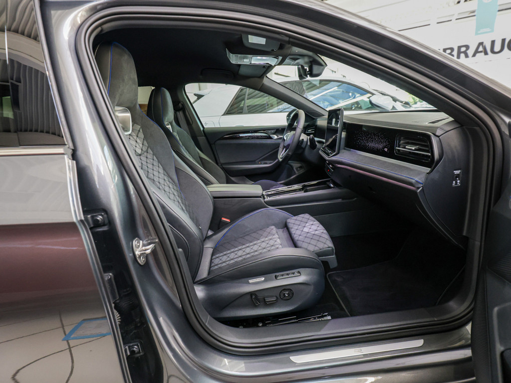 Bild 3 - Passat R-Line 2.0 TDI DSG