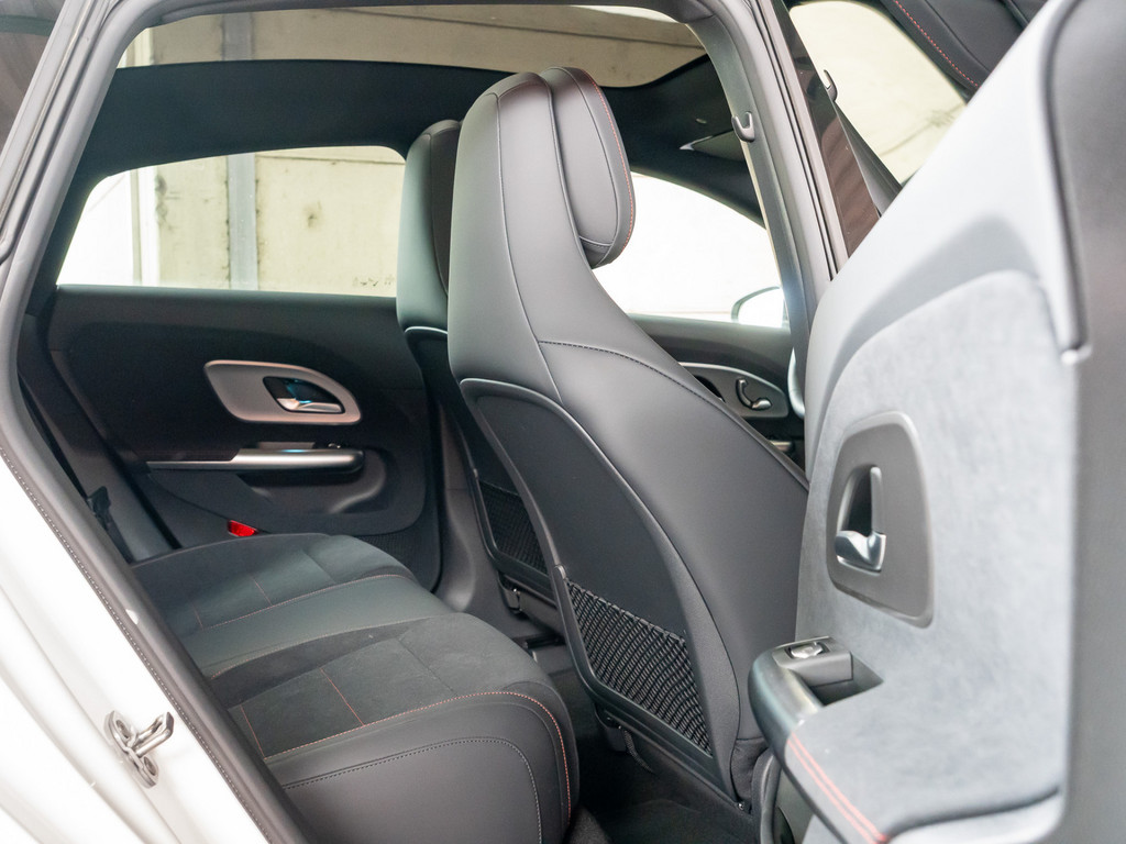 Bild 6 - CLA 200 Coupe AMG Line
