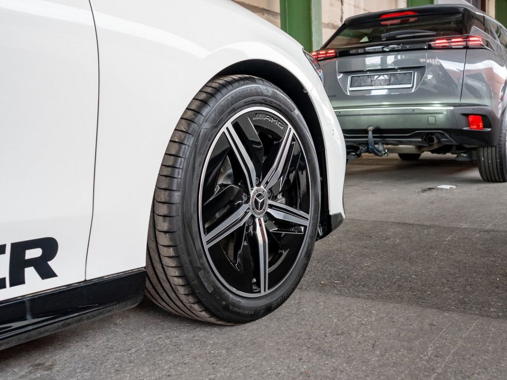 Bild 8 - CLA 200 Coupe AMG Line