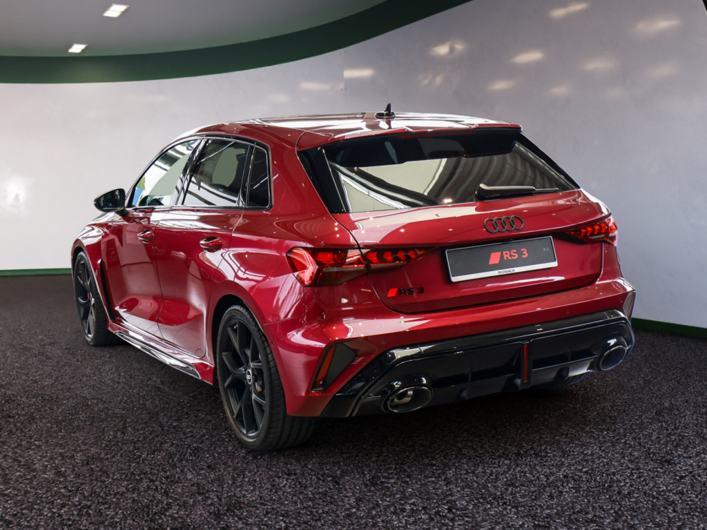 Bild 3 - RS 3 Sportback quattro S tronic 280kmh Pano