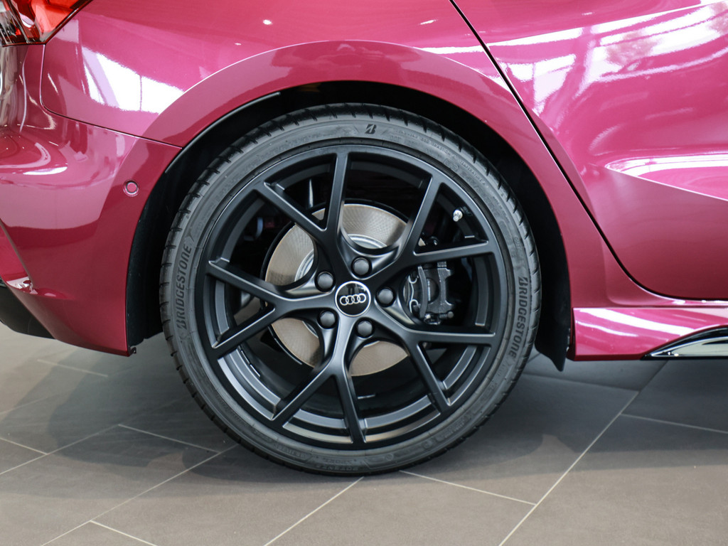 Bild 5 - RS 3 Sportback quattro S tronic 280kmh Pano