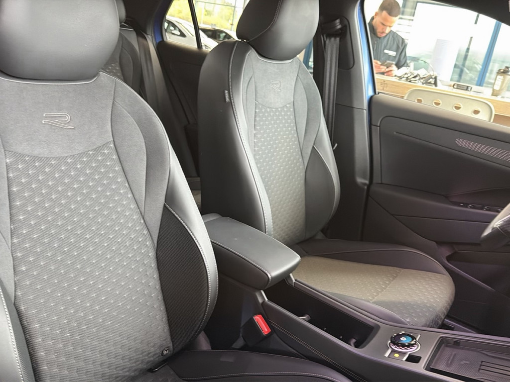 Bild 18 - T-Roc R-Line 1.5 l eTSI DSG