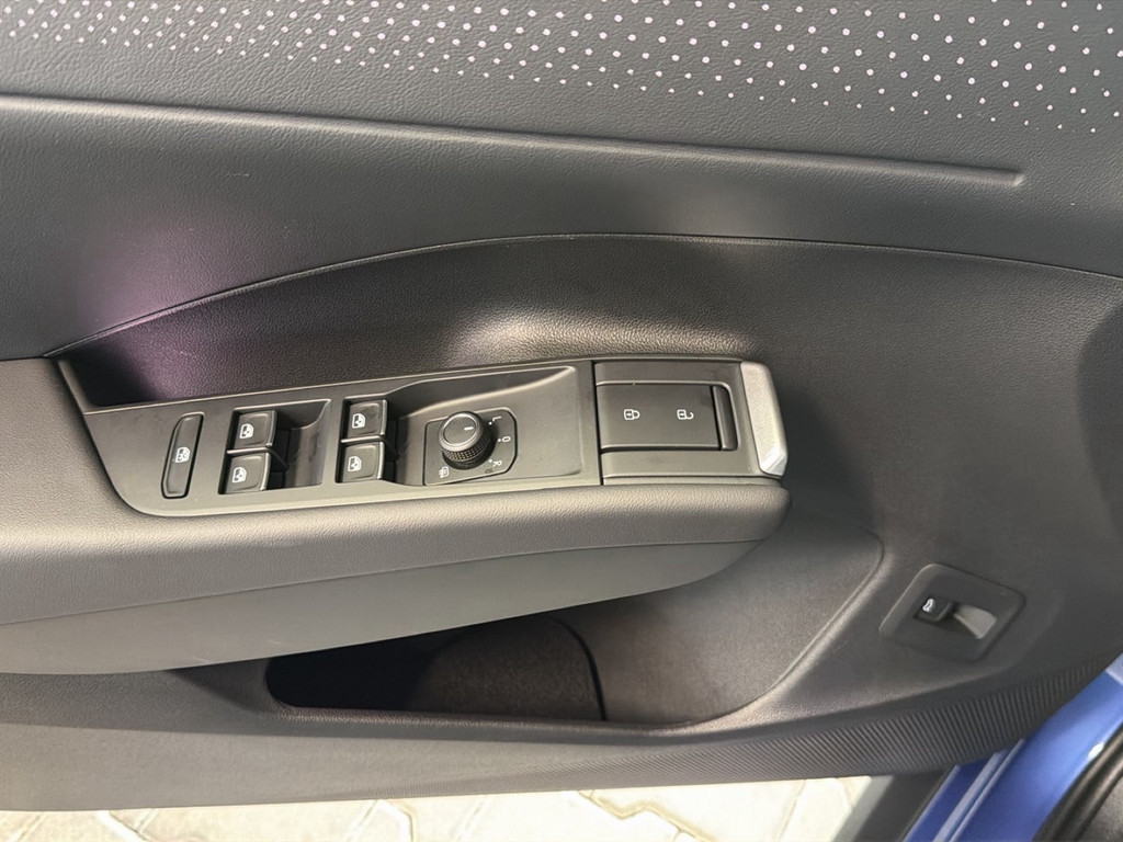 Bild 20 - T-Roc R-Line 1.5 l eTSI DSG