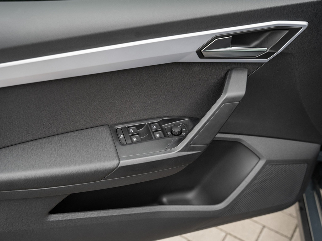 Bild 25 - ARONA FR 1.5 TSI DSG Navi Virtual ACC KeyLess LM