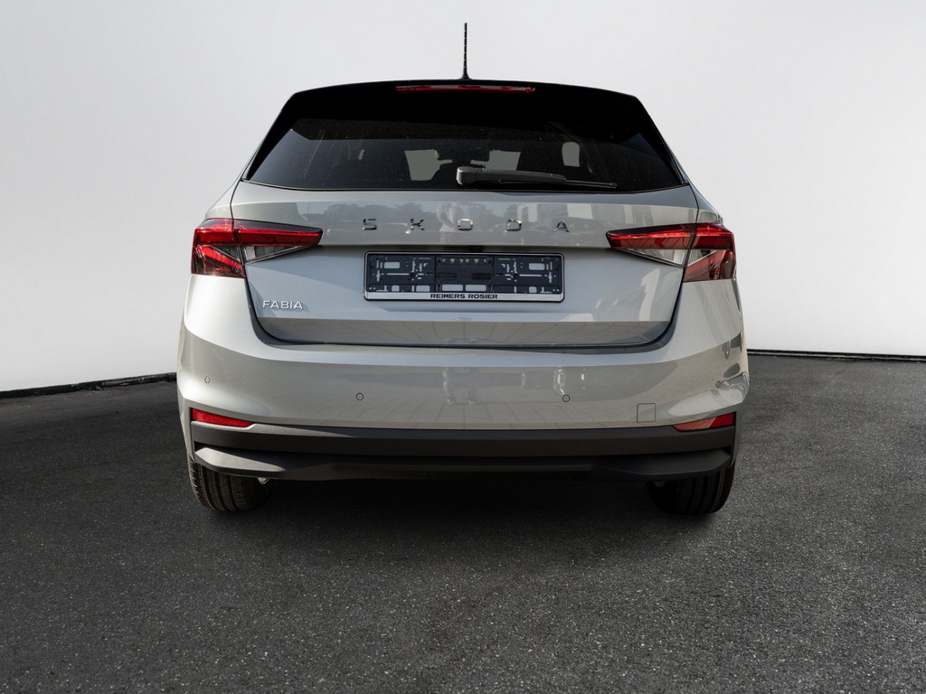 Bild 7 - Fabia Selection 1.5 TSI DSG AHK Kam. Navi ACC