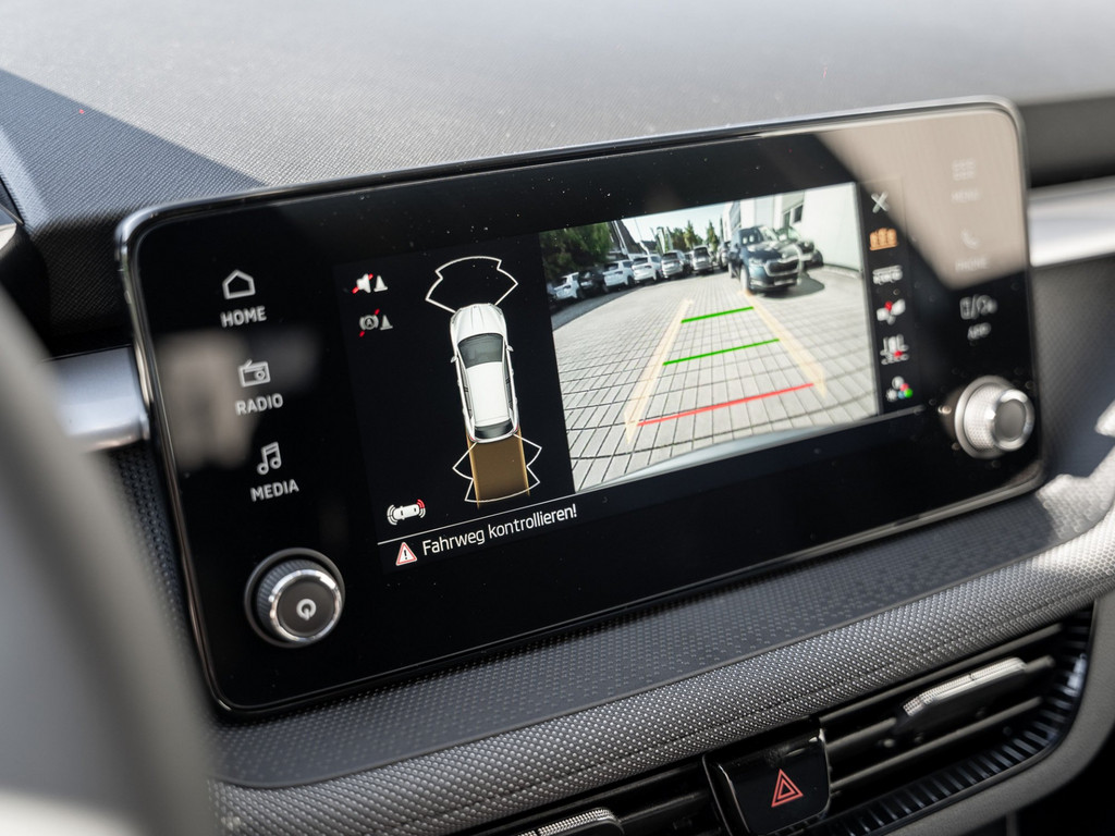 Bild 14 - Fabia Selection 1.5 TSI DSG AHK Kam. Navi ACC