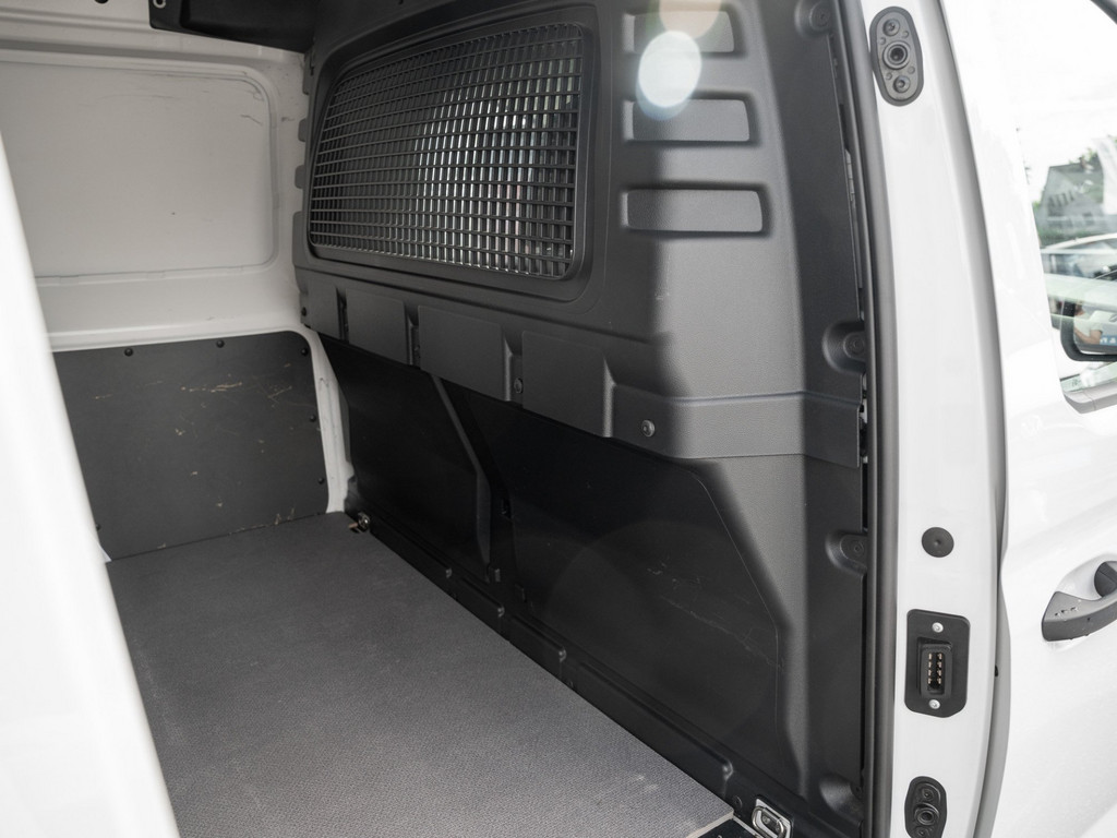 Bild 25 - Caddy Cargo KR 2.0TDI KLIMA + GJR + MFL + HECKFLÜGEL