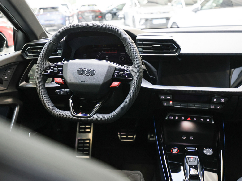 Bild 9 - RS3 Sportback quattro S tronic 280kmh Pano 360 Grad