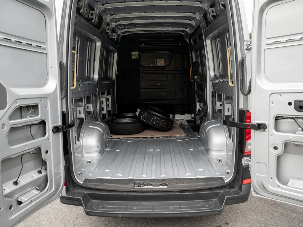 Bild 28 - Crafter 35 Kasten MR 2.0TDI DSG + LED + STANDH + NAVI