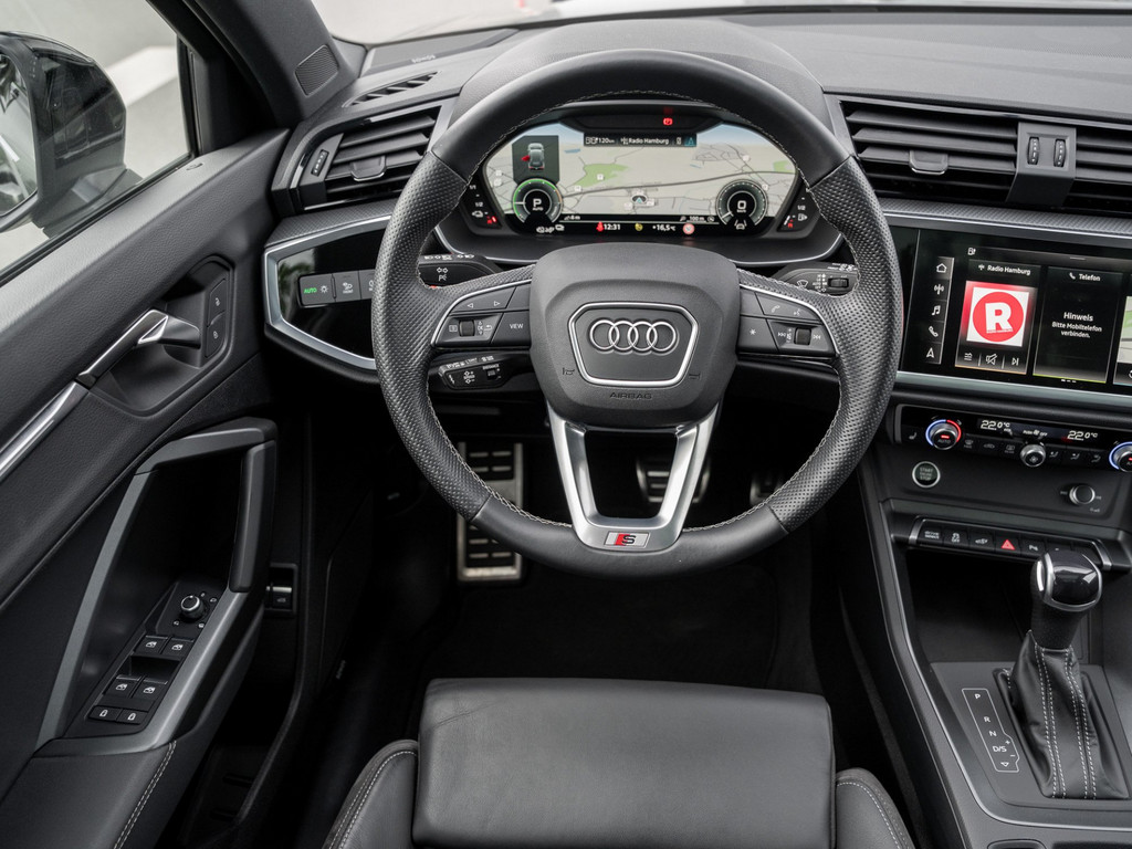 Bild 12 - Q3 TFSI e S line S line 45 TFSI e 180245 S tronic