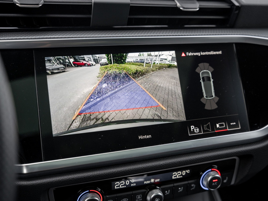 Bild 17 - Q3 TFSI e S line S line 45 TFSI e 180245 S tronic