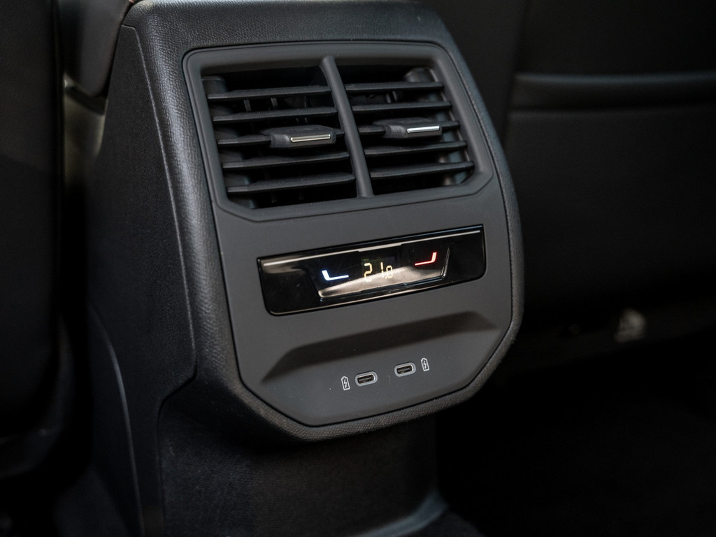 Bild 11 - Formentor TSI Kam. Navi Virtual el.Heck ACC LED