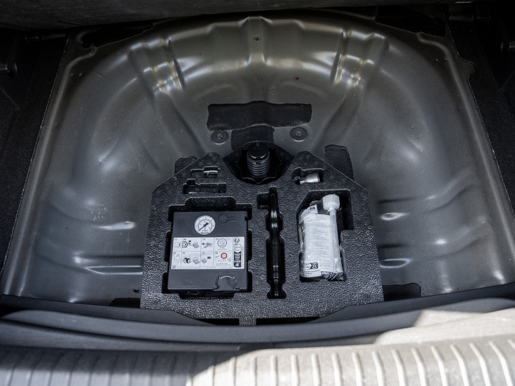 Bild 28 - Formentor TSI Kam. Navi Virtual el.Heck ACC LED