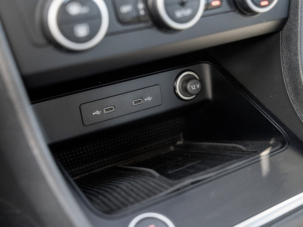 Bild 19 - ATECA STYLE 1.5 TSI AHK Kam. Navi Virtual KlimaA